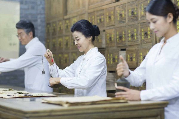 Médecine chinoise : formation, application pratique et quels avantages ?